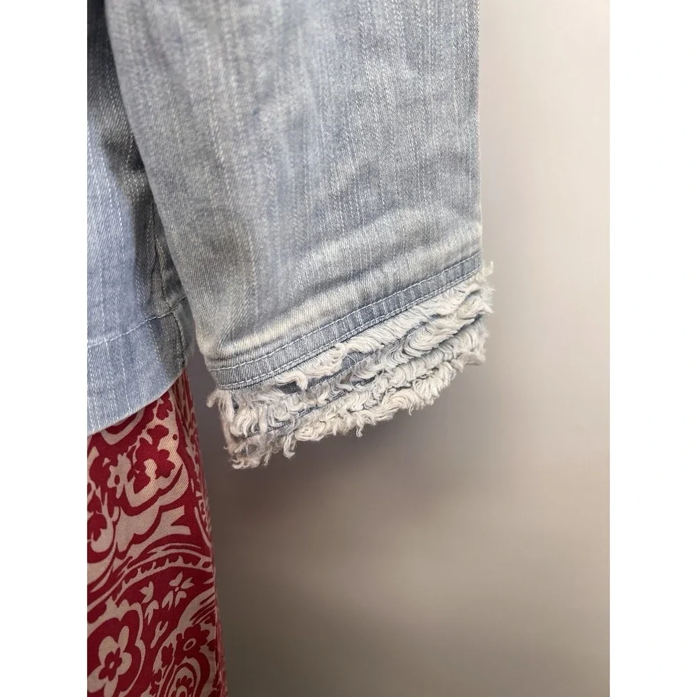 Womens Light Wash Denim Jacket Studded Fray Trim Sz 8 P Short‎ Boho Western